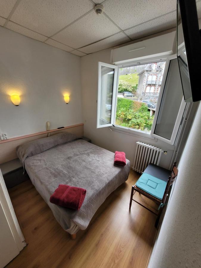 Marquette Hotel 2*